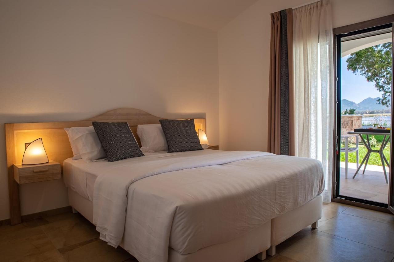 Hotel Maristesi à Siniscola Extérieur photo